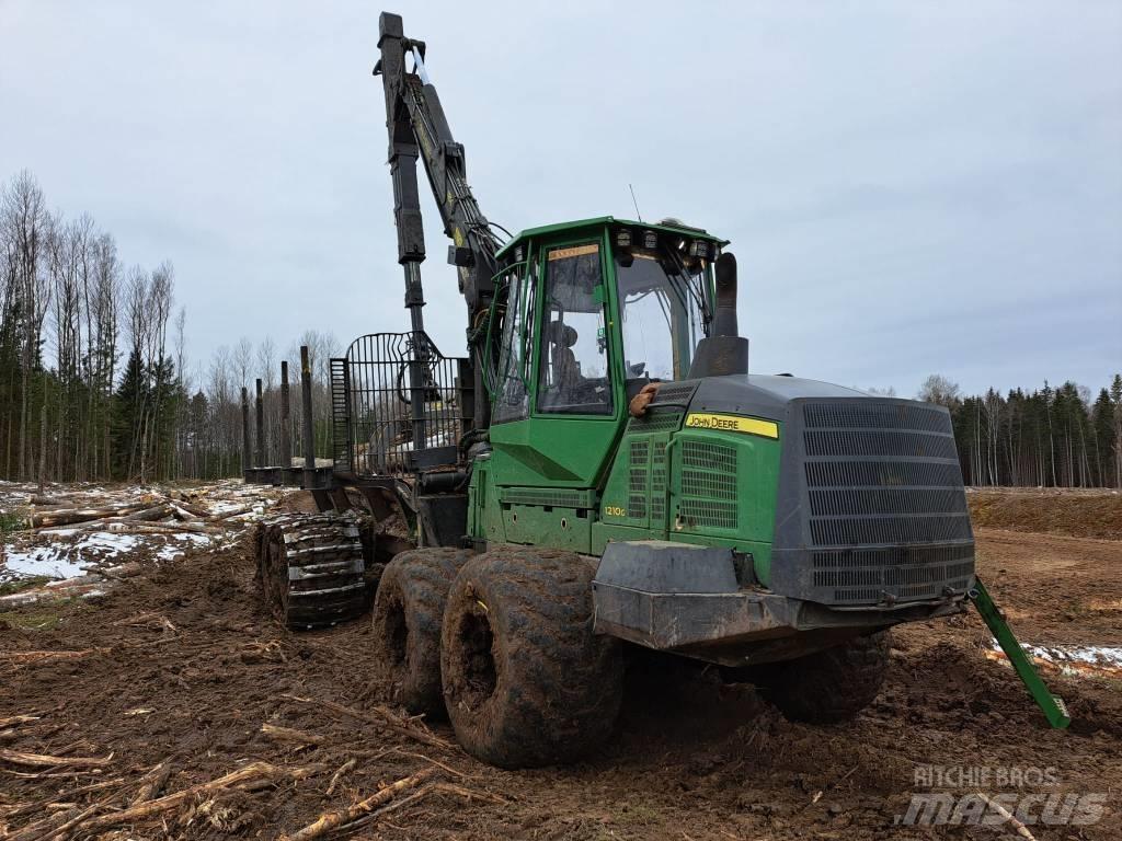 John Deere 1210 G Uitrijwagens