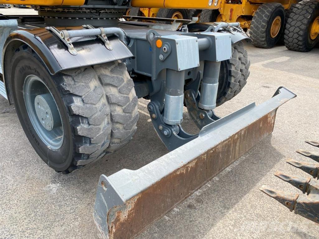 Liebherr A914 NVT Wielgraafmachines