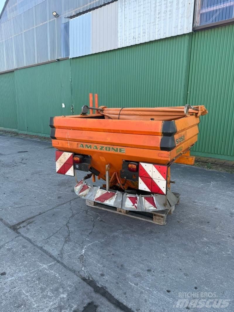 Amazone ZA XS Zand- en zoutstrooimachines