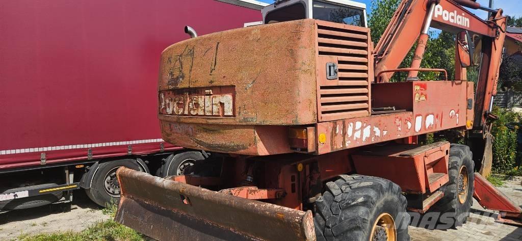 Poclain 82 Wielgraafmachines