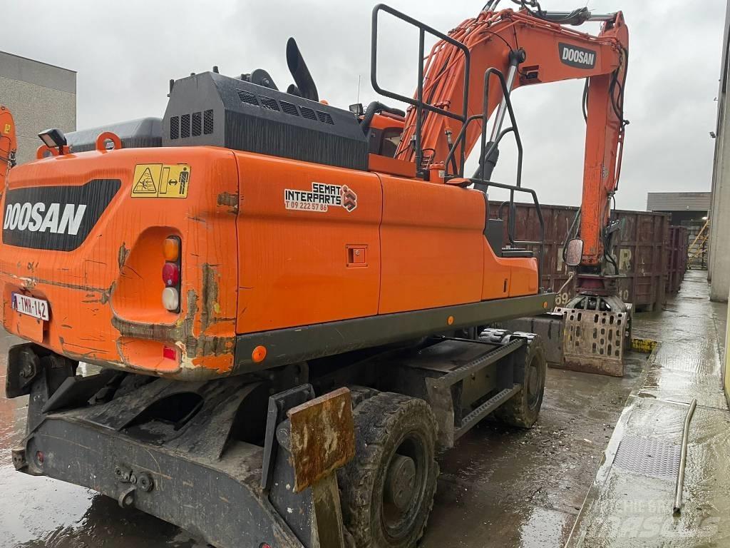 Doosan DX 210 W - 5 Wielgraafmachines