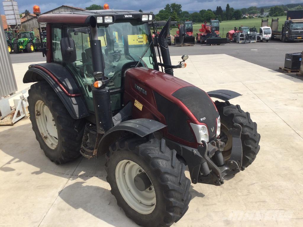 Valtra N123 Tractoren