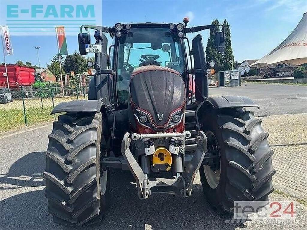 Valtra n 155 ed Tractoren
