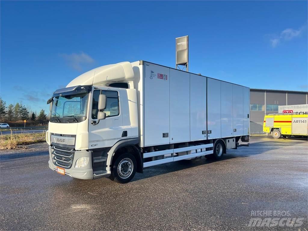 DAF CF 300 FA 4X2 Bakwagens met gesloten opbouw