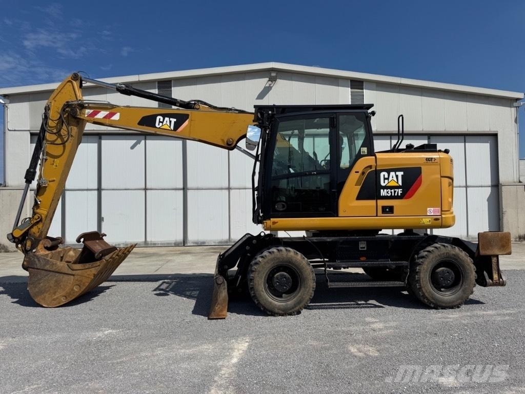 CAT M317F Wielgraafmachines