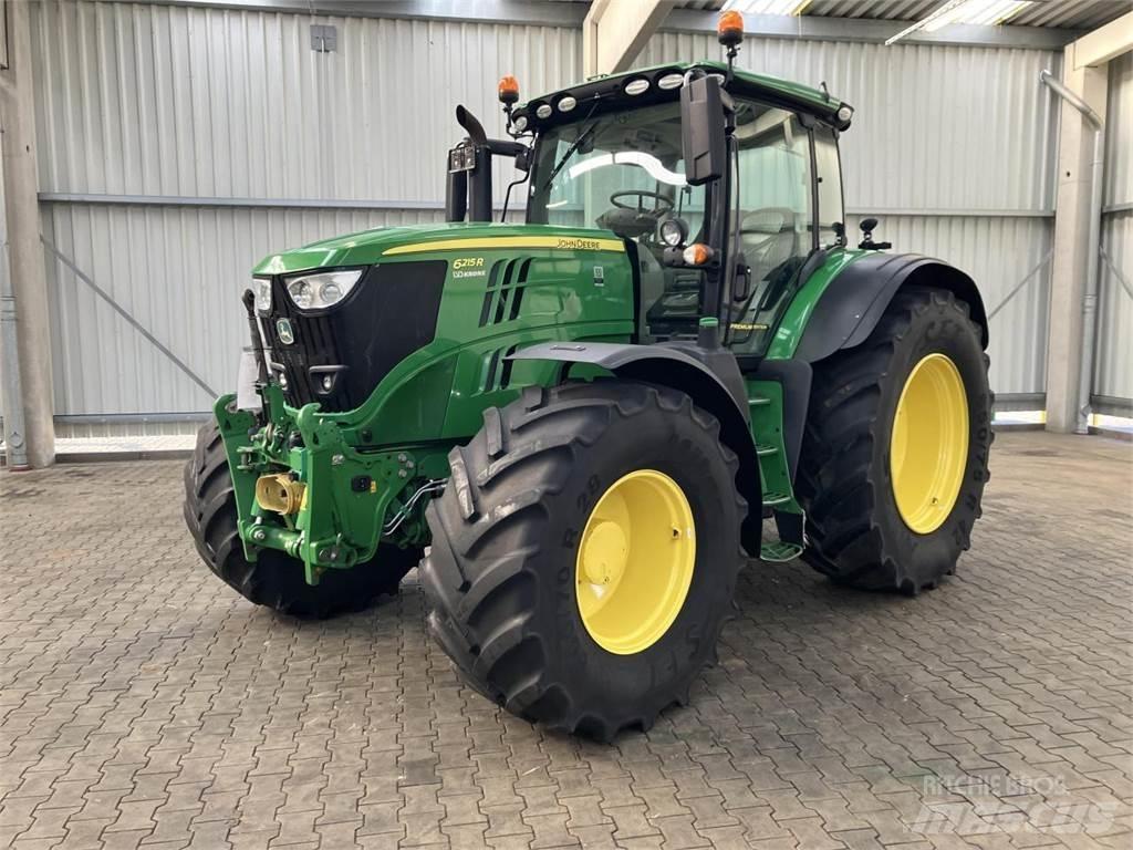 John Deere 6215R Tractoren