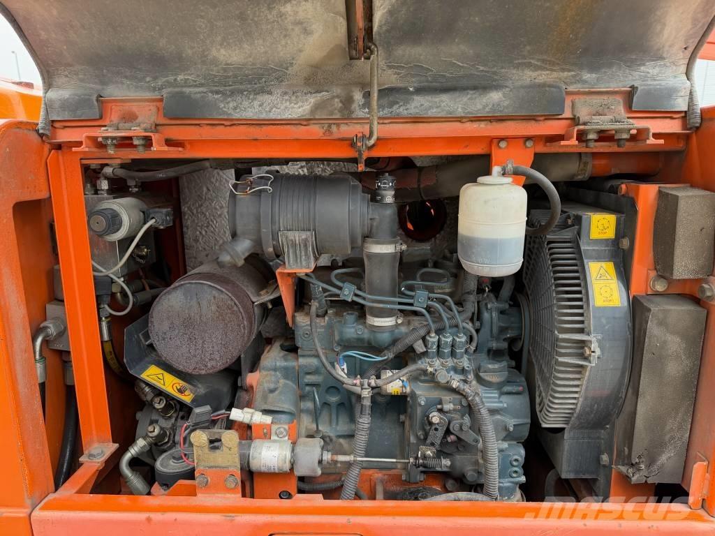 Hitachi HX 140 B-2 Telescoophoogwerkers