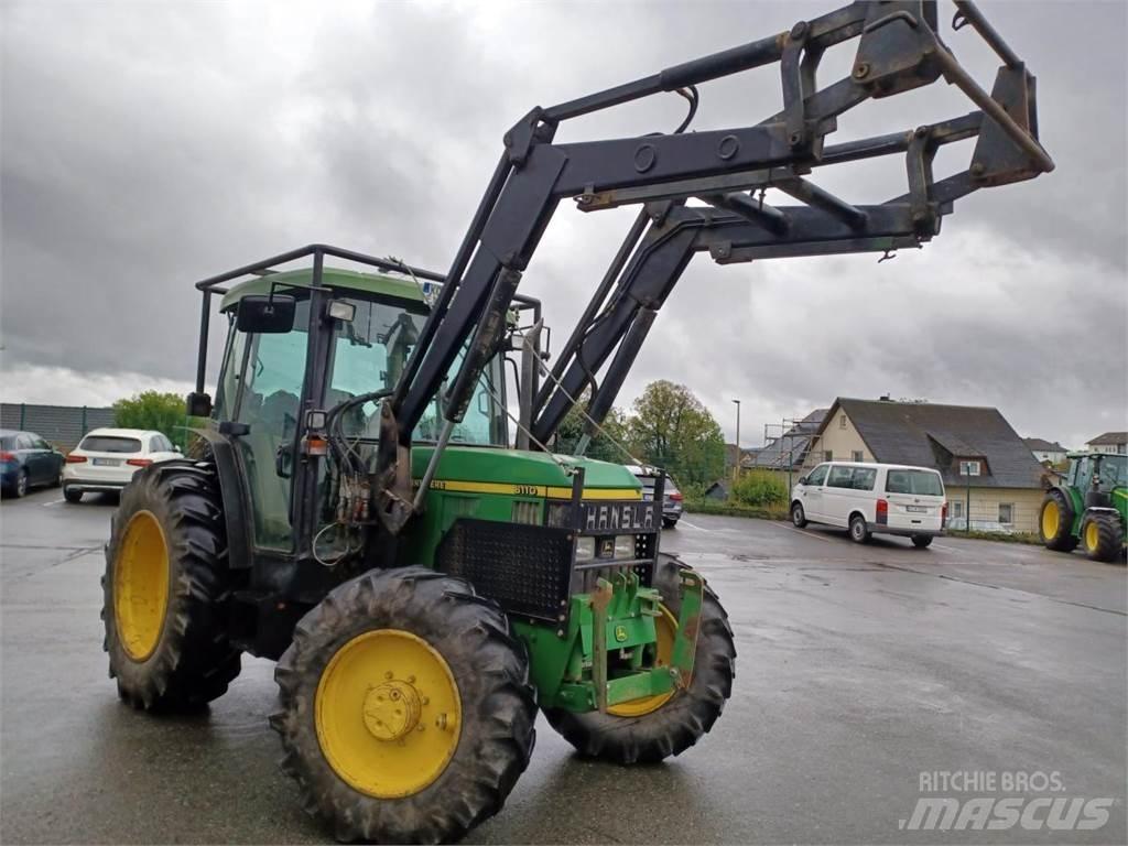 John Deere 6110SE Tractoren