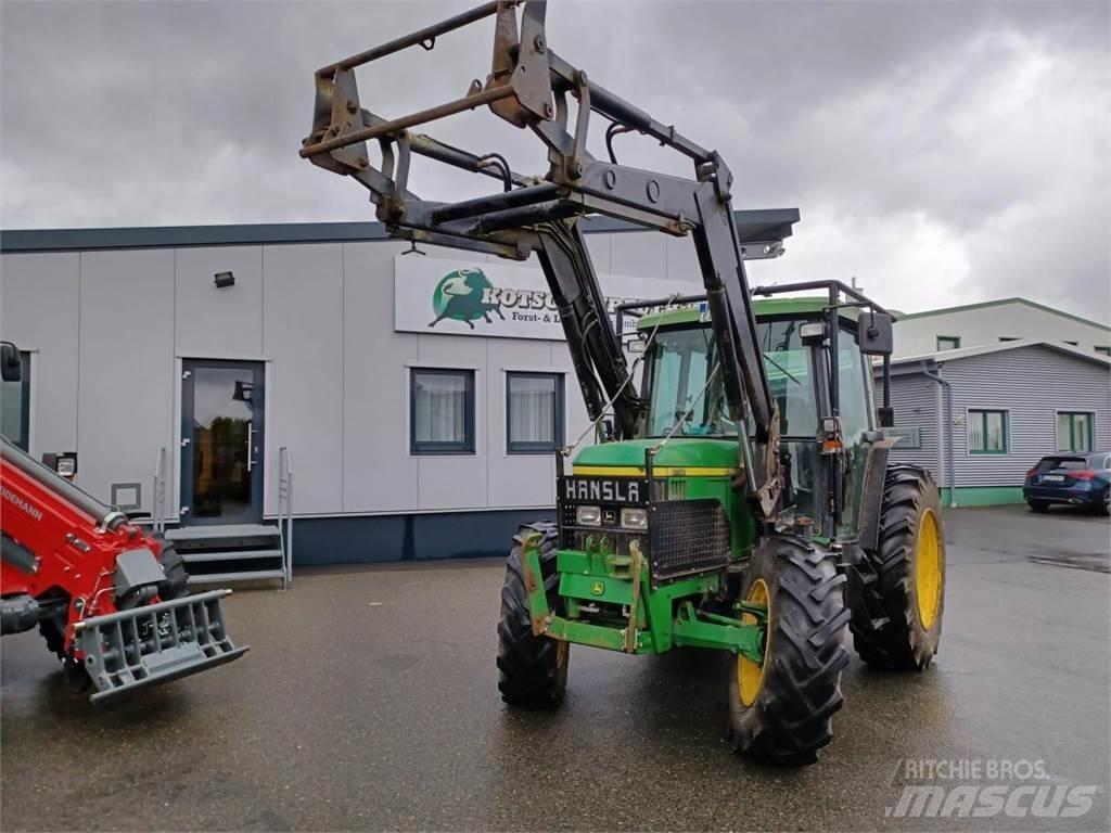 John Deere 6110SE Tractoren