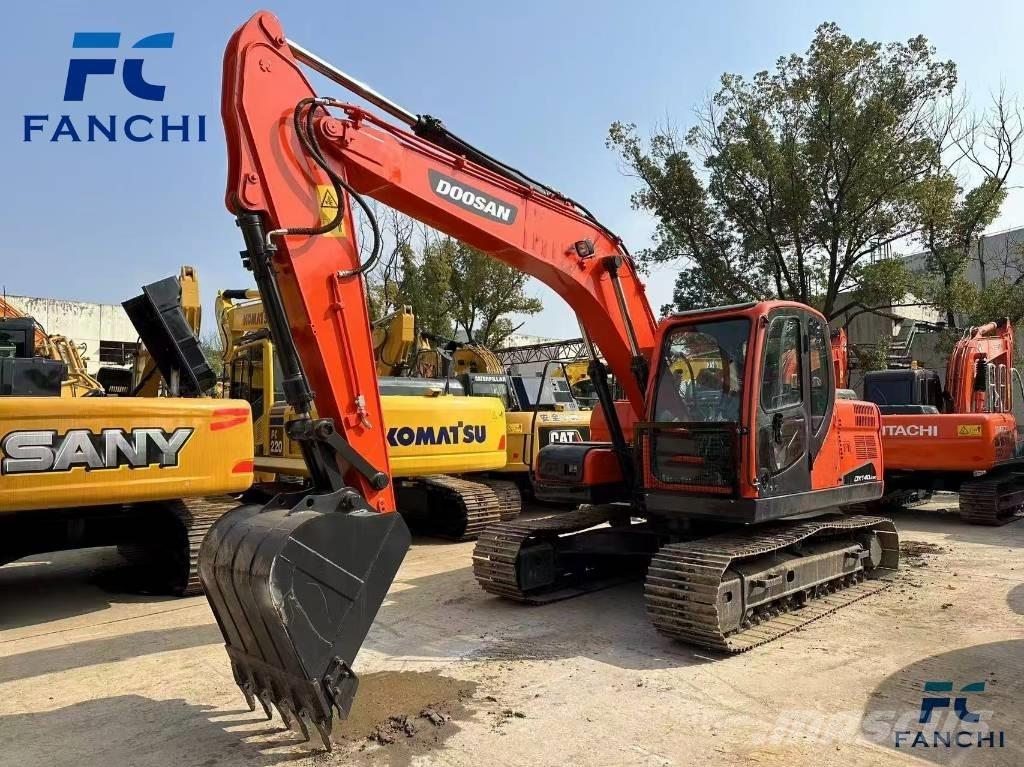 Doosan DX 140 LC Rupsgraafmachines