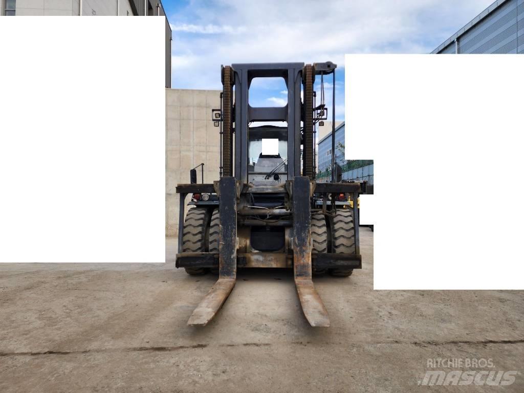 Kalmar DCE 330-12 Diesel heftrucks