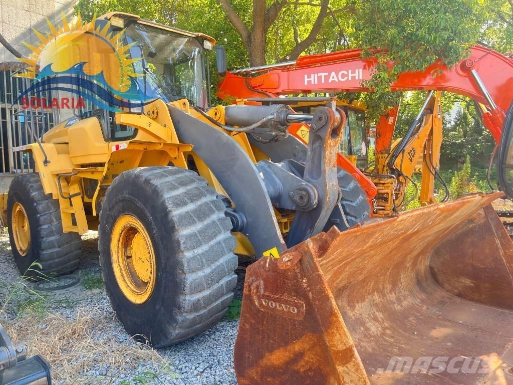 Volvo L 120 F Wielladers