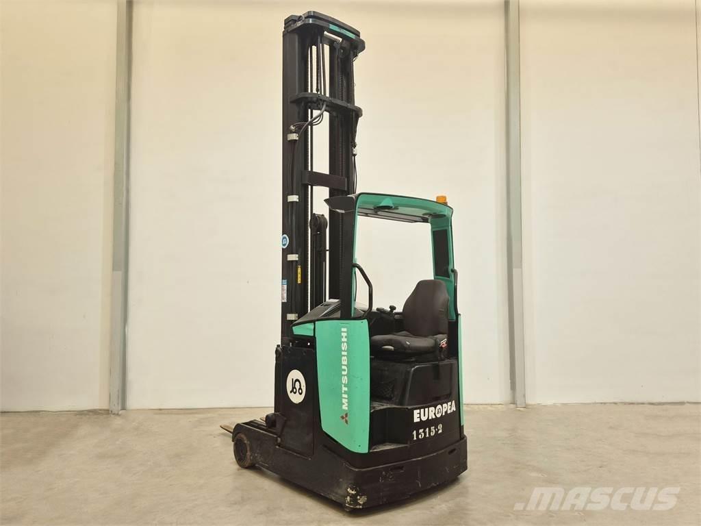 Mitsubishi RB16NH Reachtruck voor hoog niveau