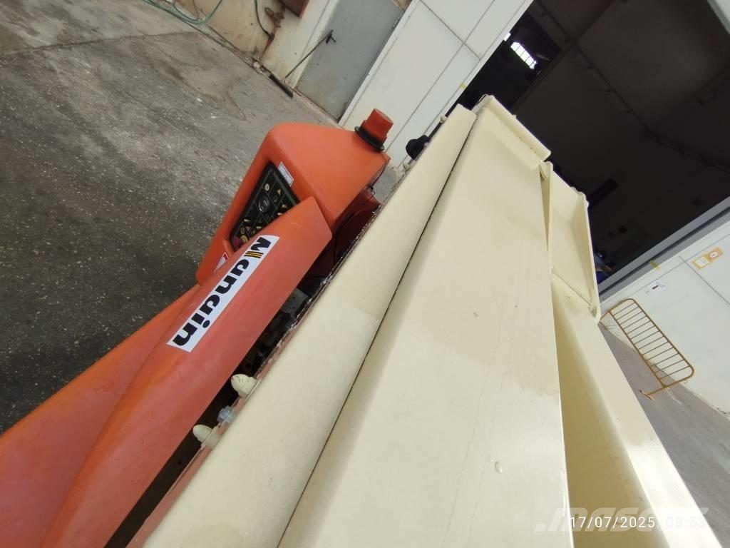 JLG E 400 AJPN Knikarmhoogwerkers