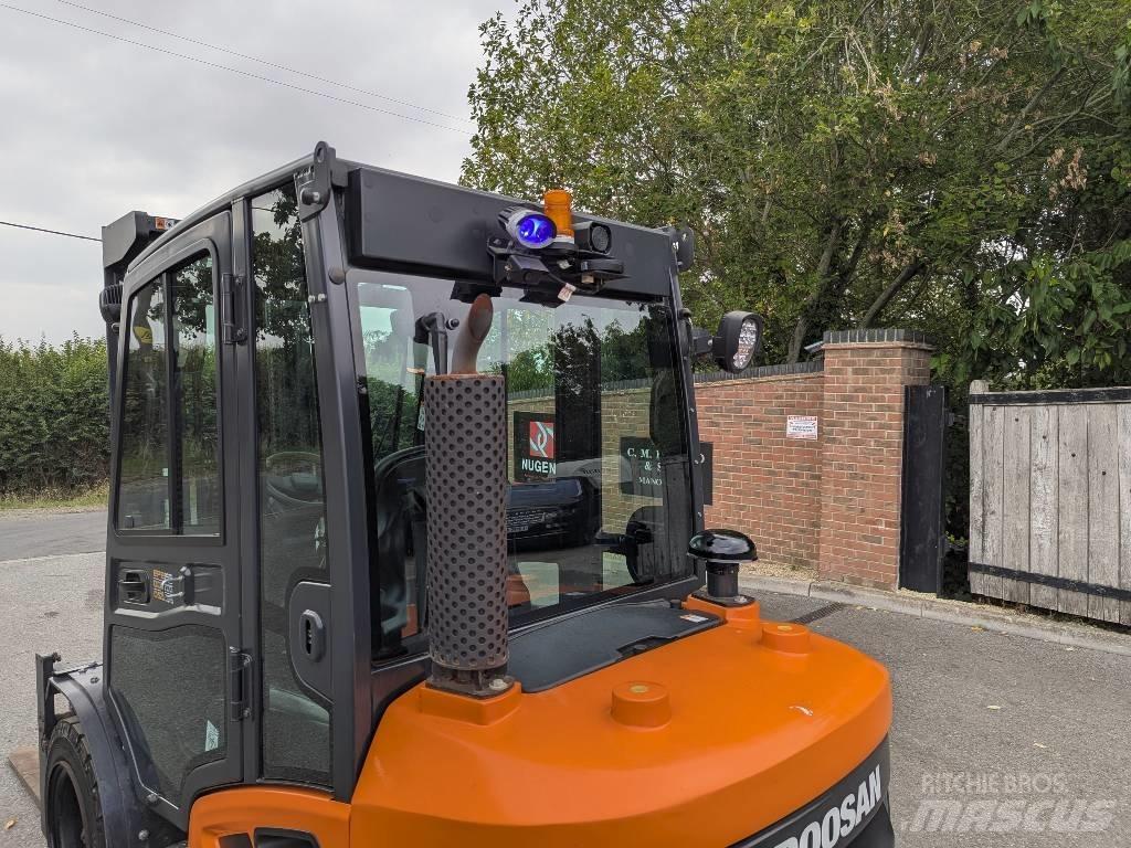 Doosan D 35 C-9 Diesel heftrucks