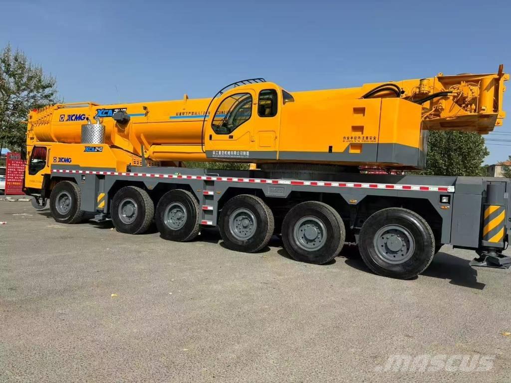 XCMG XCA240 Ruw terrein kranen