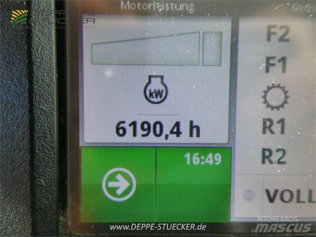 John Deere 7250R Tractoren