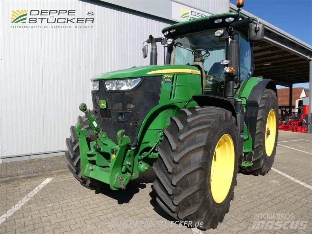 John Deere 7250R Tractoren