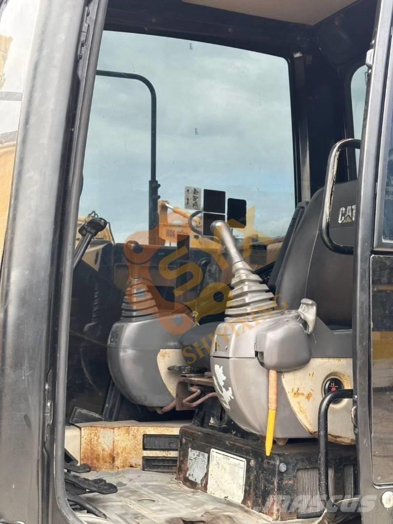 CAT 313 C Rupsgraafmachines