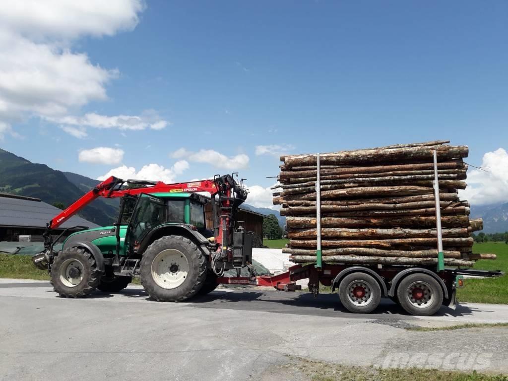 Valtra T 151 E HT Bosbouw tractoren
