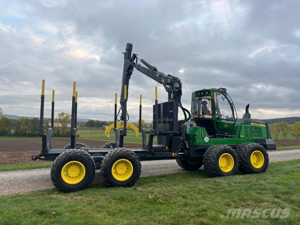 John Deere 1210G Uitrijwagens