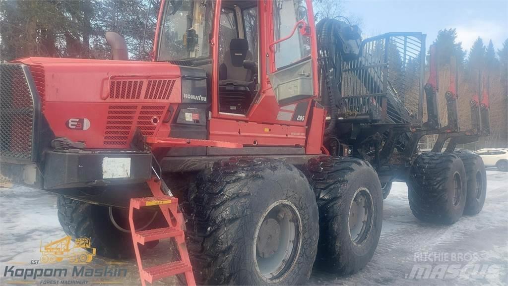 Komatsu 895 Uitrijwagens