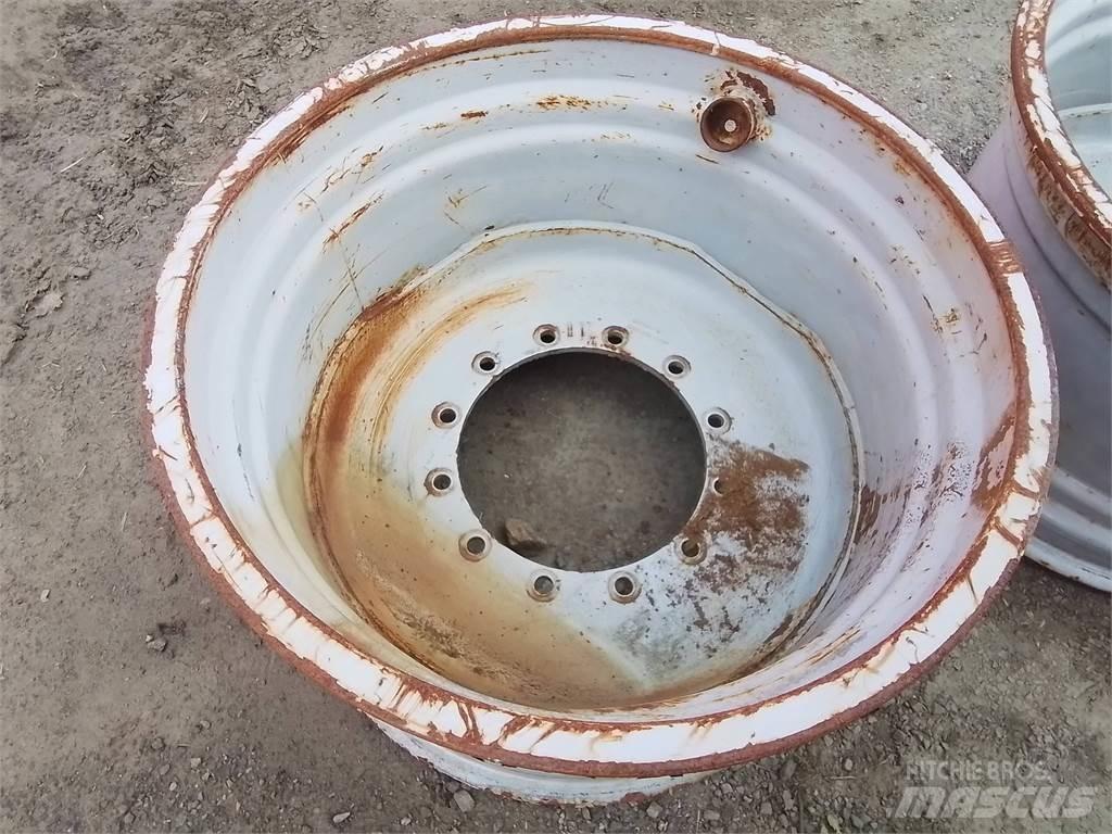 Valmet 911 20x34 Banden, wielen en velgen