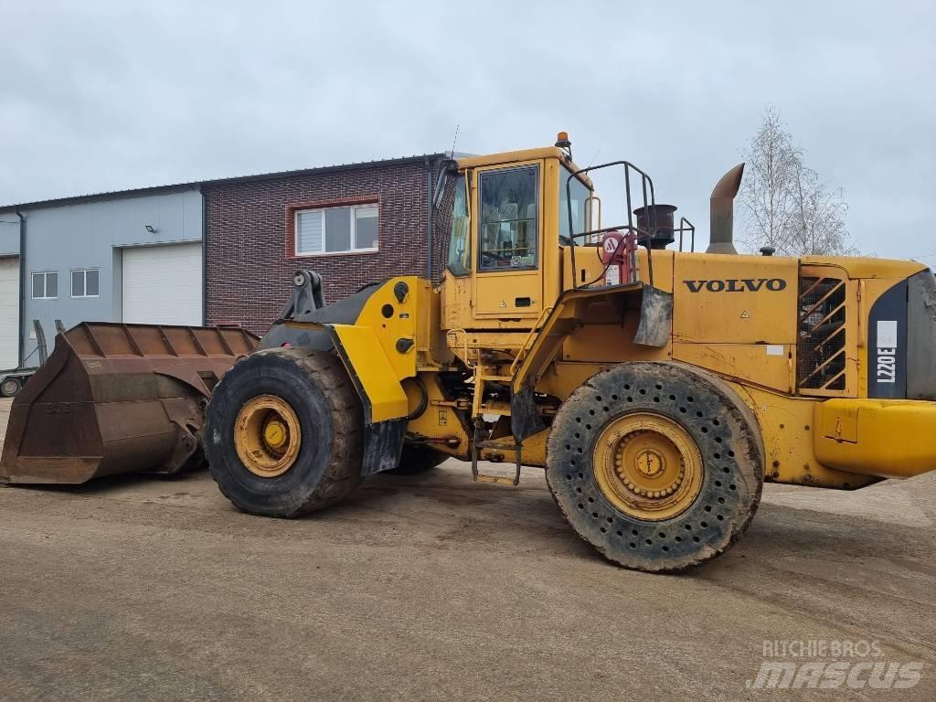 Volvo L 220 E Wielladers