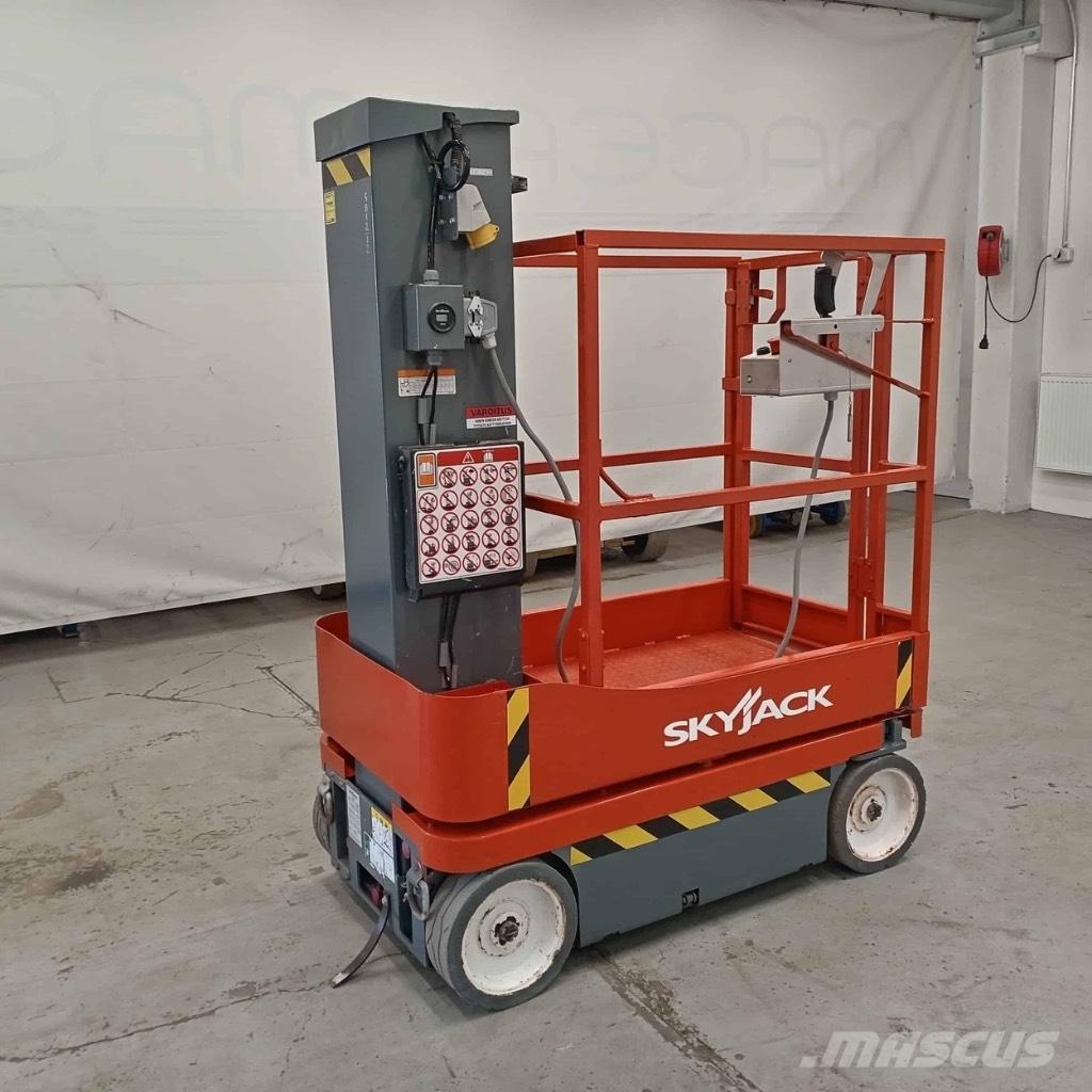 SkyJack SJ 16 Personenliften en invalideliften