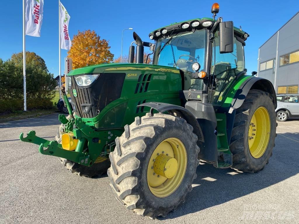 John Deere 6215 R Tractoren