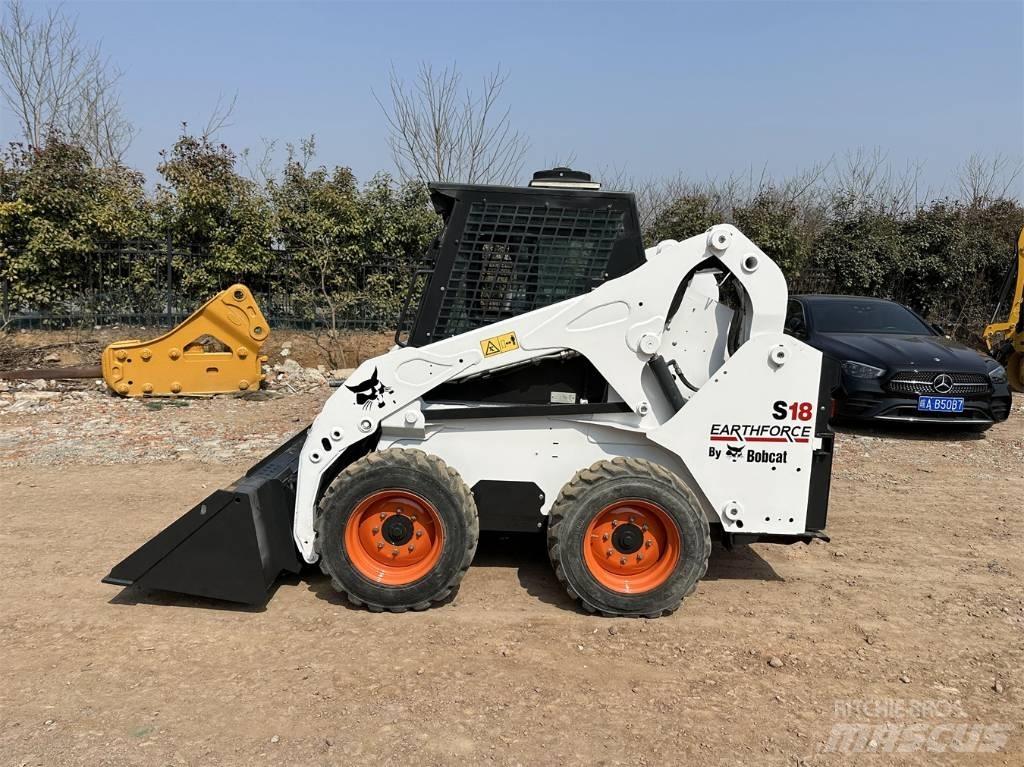 Bobcat S 18 Schrankladers