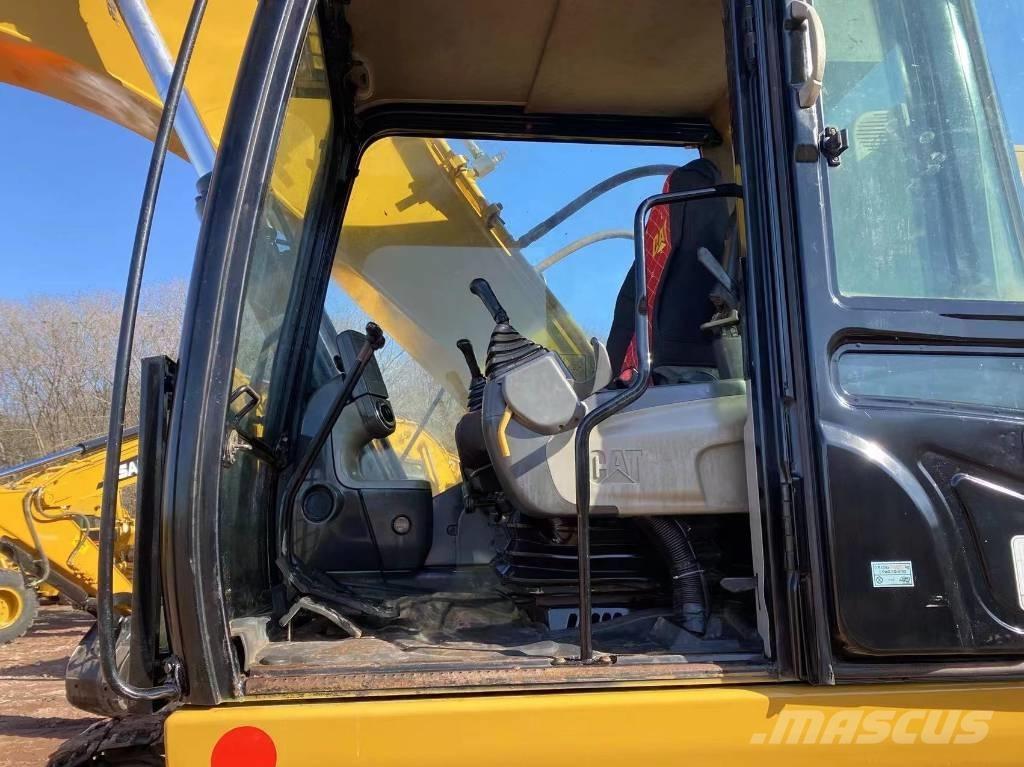 CAT 325D Rupsgraafmachines