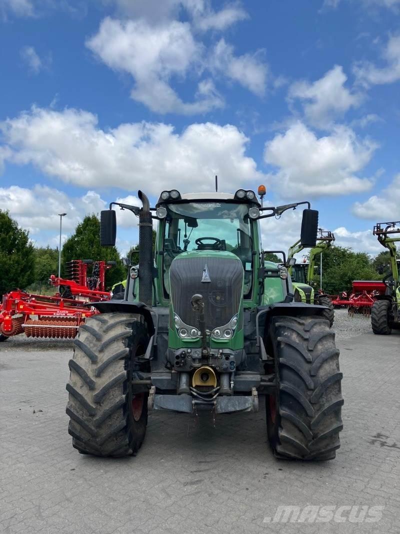 Fendt 824 Vario Tractoren