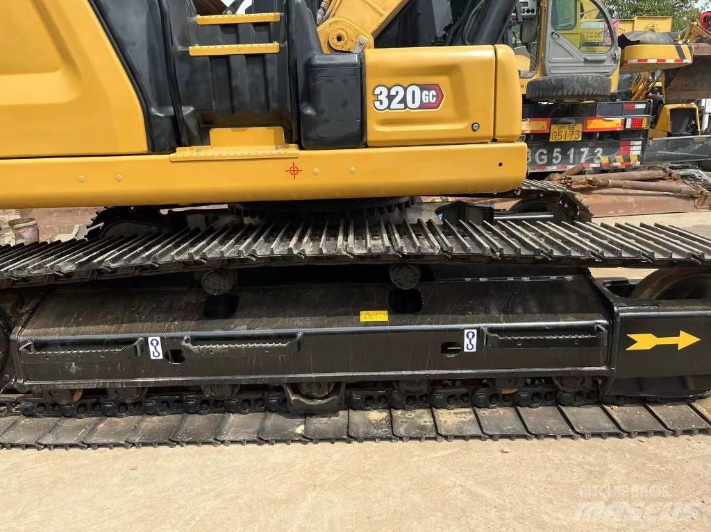 CAT 320 GC Rupsgraafmachines