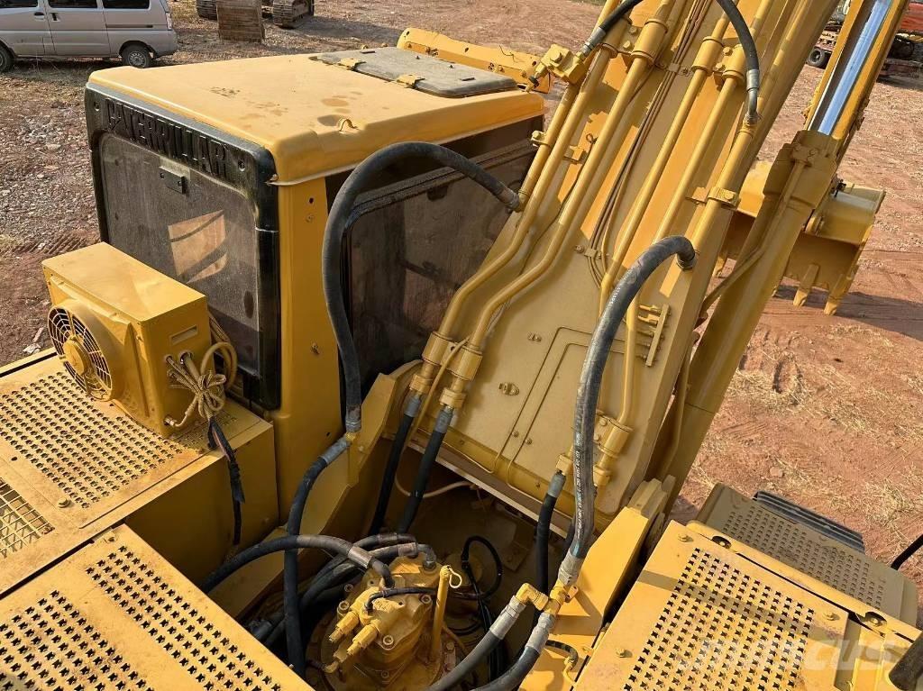 CAT 330B Rupsgraafmachines