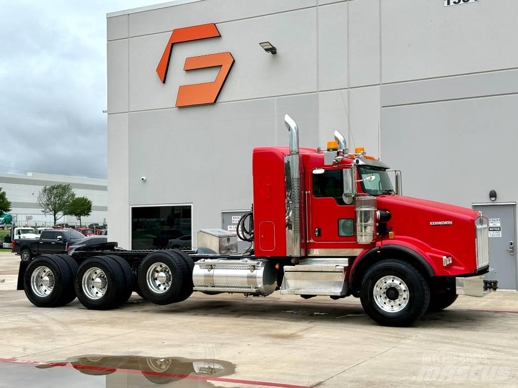 Kenworth T 800 Trekkers