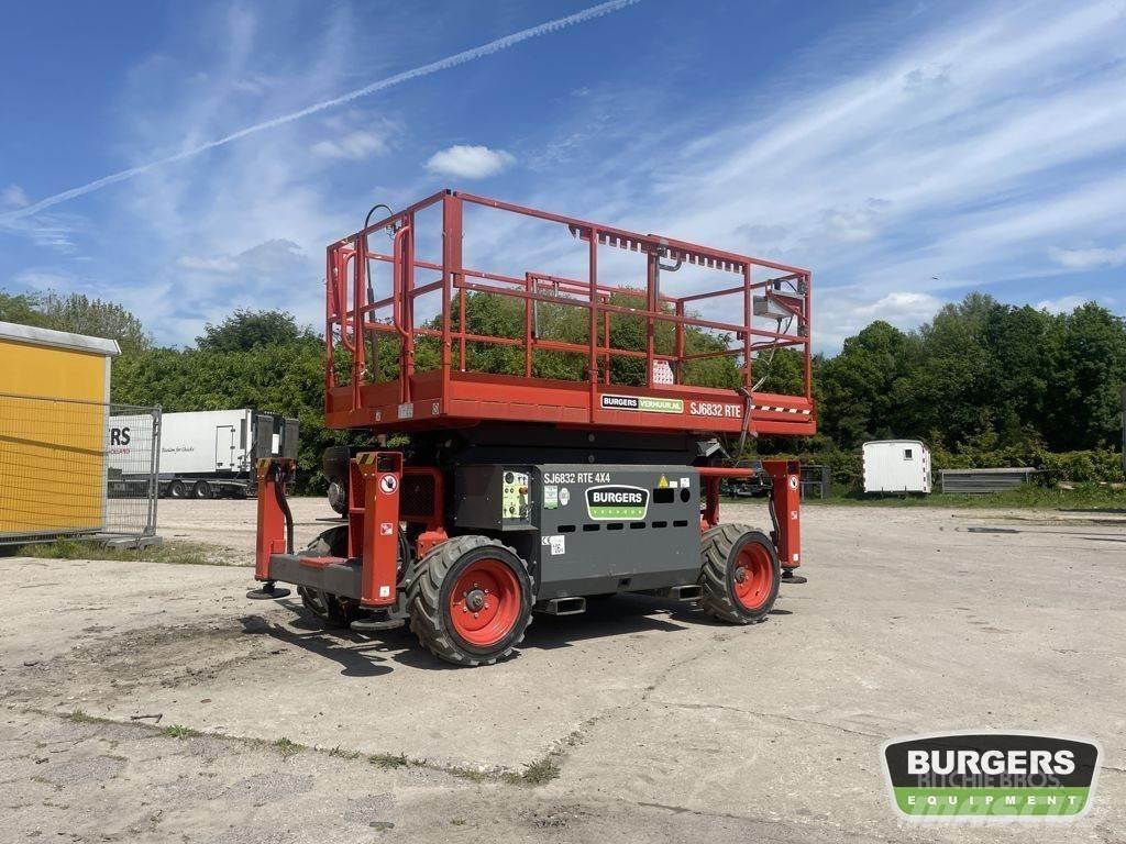 SkyJack SJ6832 RTE Schaarhoogwerkers