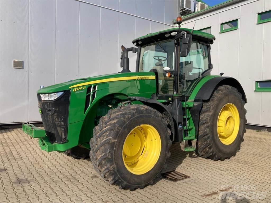 John Deere 8370R Tractoren