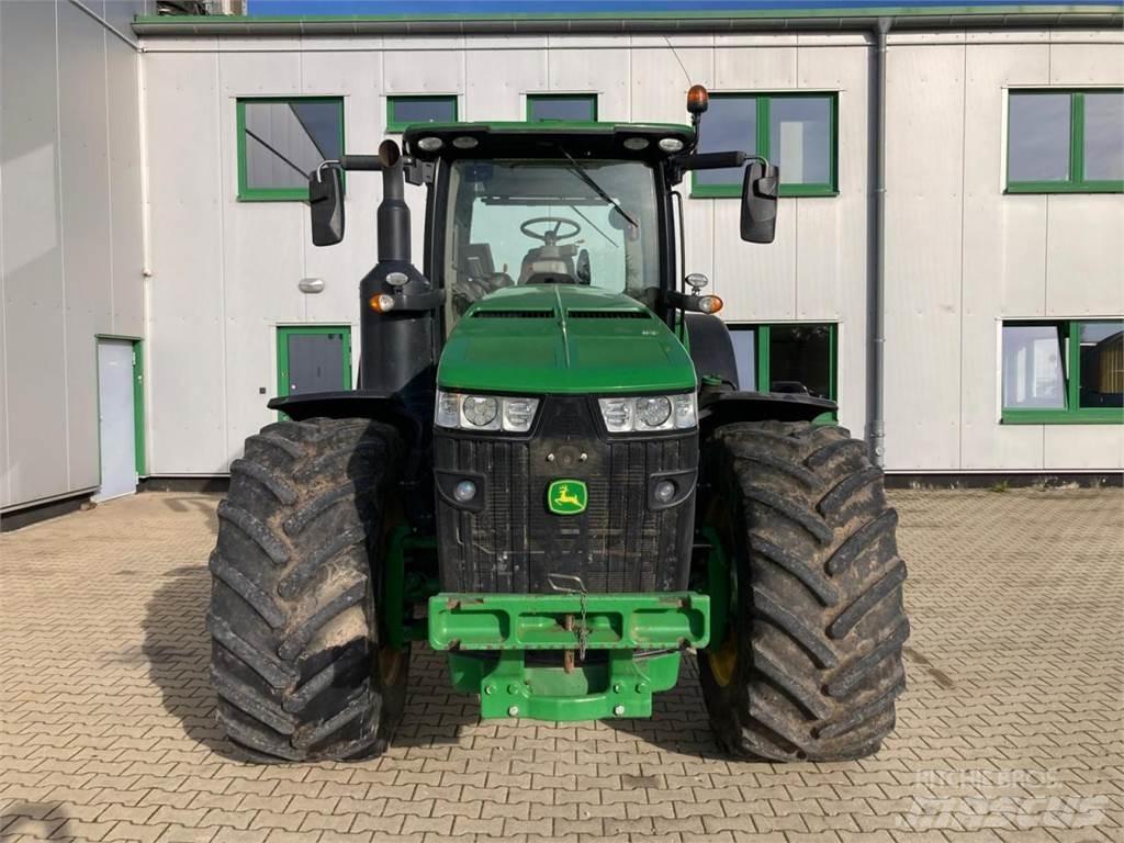 John Deere 8370R Tractoren