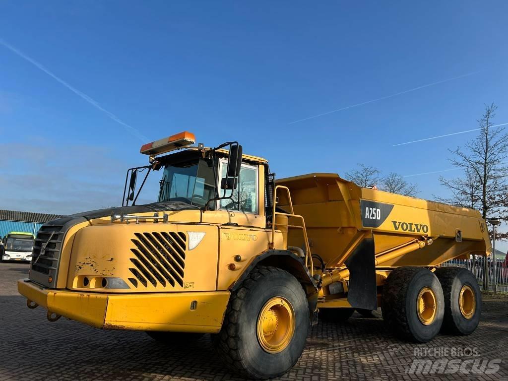 Volvo A 25 D Knik dumptrucks