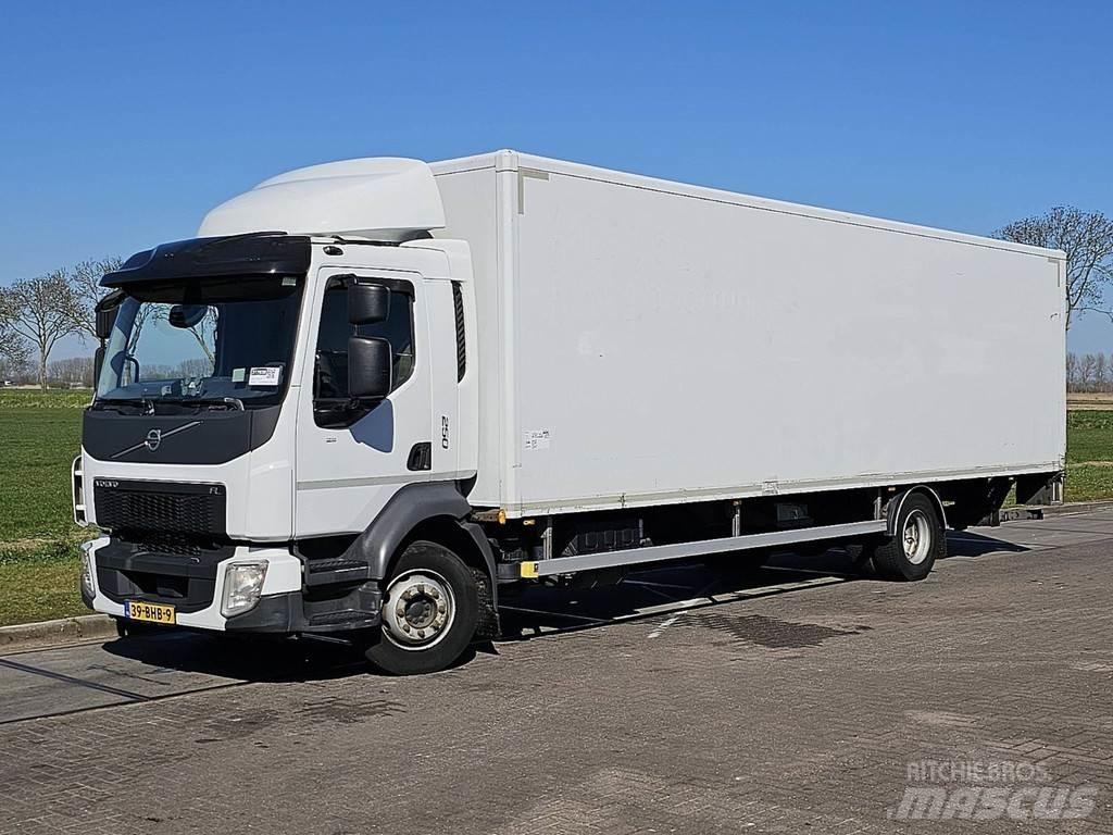 Volvo FL 250.12 Bakwagens met gesloten opbouw