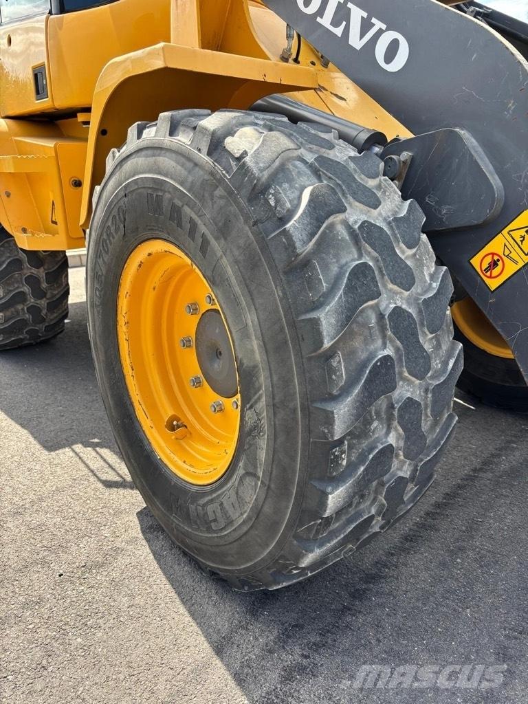 Volvo L 30 G Wielladers