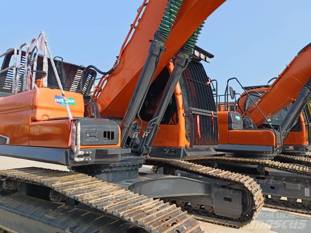 Doosan DX300-9 Rupsgraafmachines