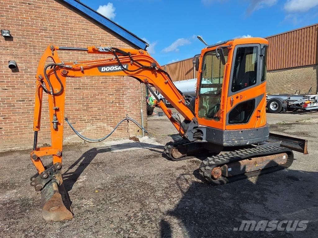 Doosan DX35Z Minigraafmachines < 7t