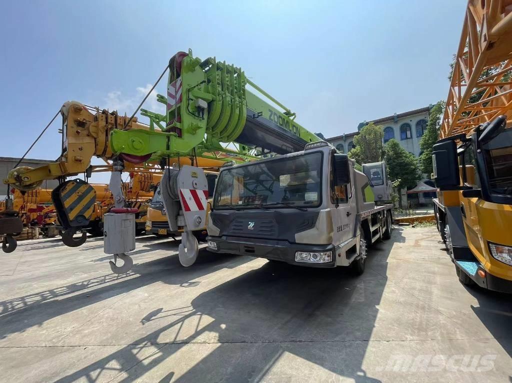 Zoomlion ZTC251V Takels, lieren en materiaalliften