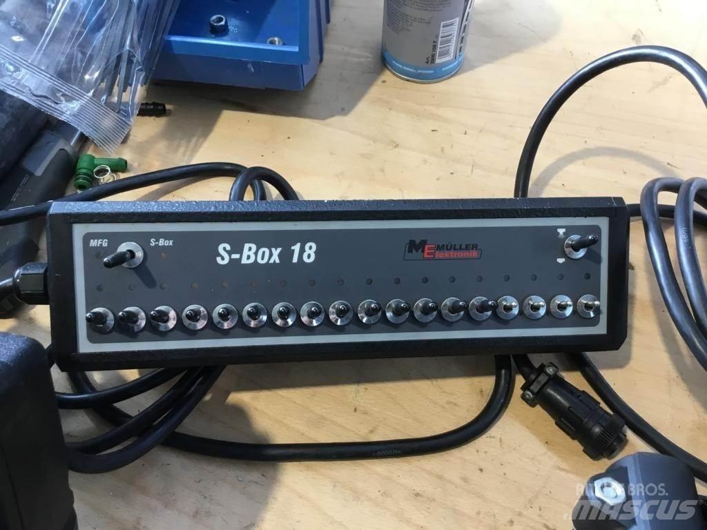 CHD F 7033 A Getrokken spuitmachines