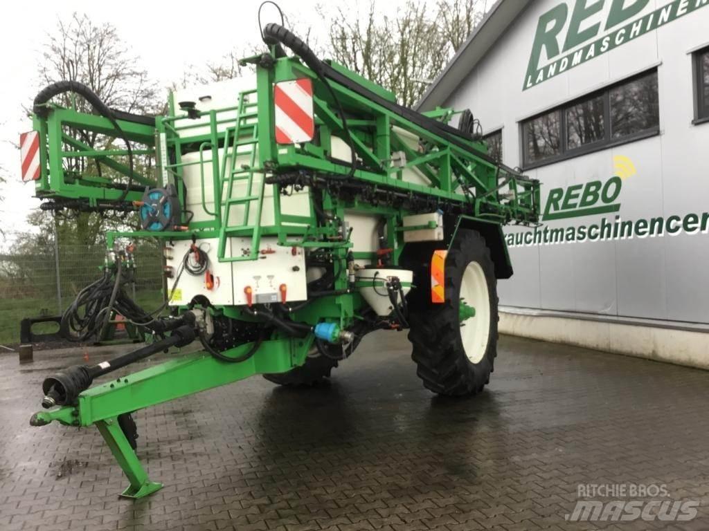 CHD F 7033 A Getrokken spuitmachines