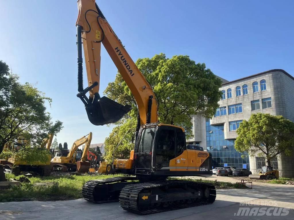 Hyundai R220-9S Wielgraafmachines
