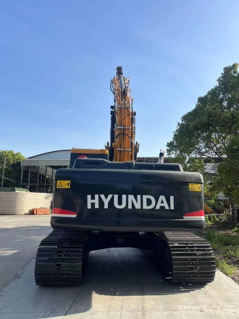 Hyundai R220-9S Wielgraafmachines