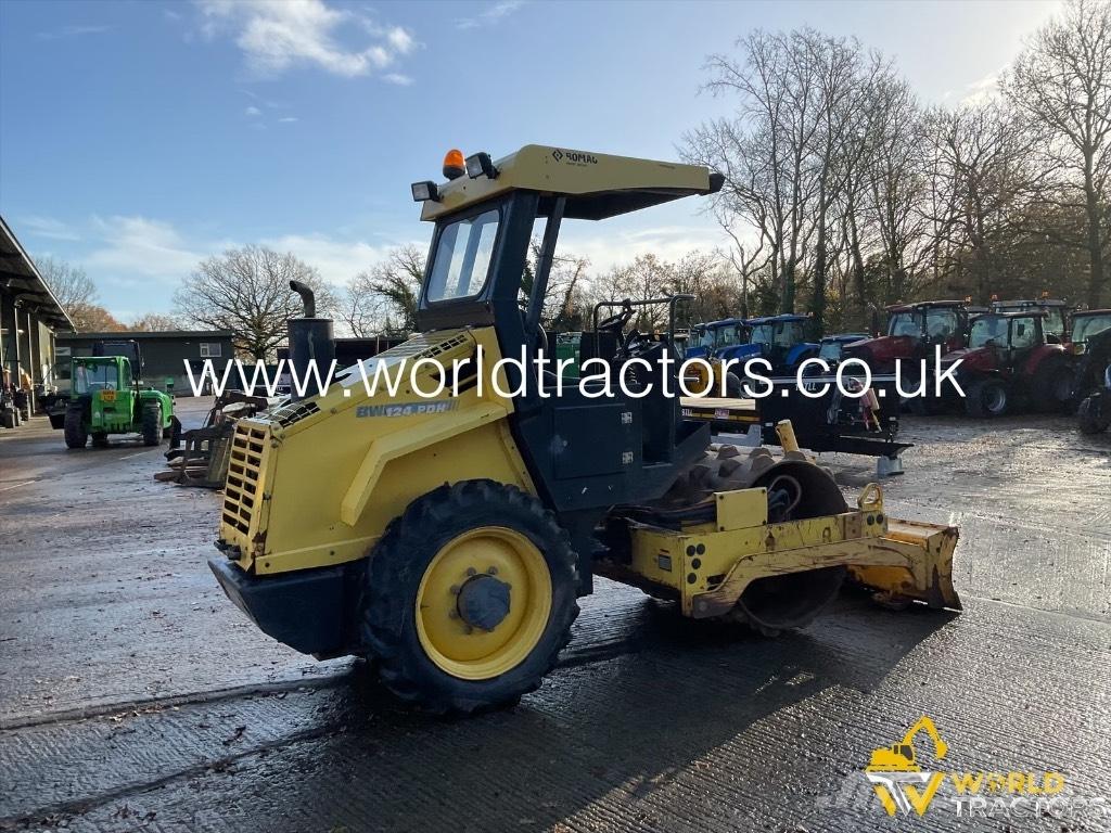 Bomag BW 124 P D Trilrolwalsen
